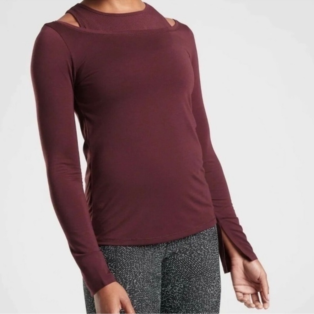 Athleta | Essence Groove Athletic Top w/Under Tank vented Sleeves Sz XS